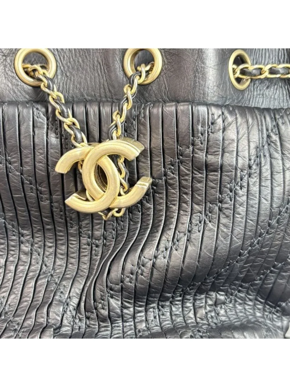 Chanel Shoulder Bag CC Logo Coco Pleated Stitch Bag Leather Black Gold Vintage